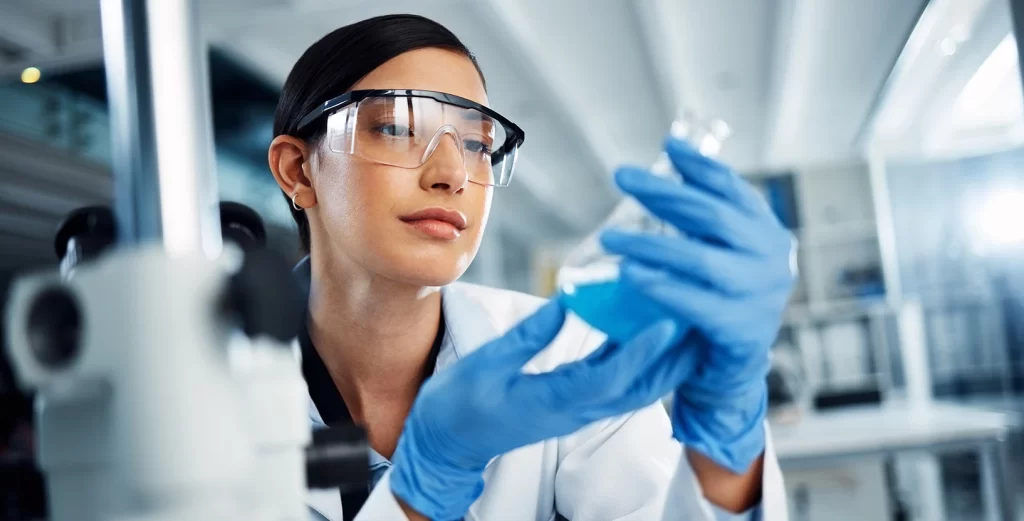 Facultatea de Chimie a UB organizează sesiune de admitere în septembrie 2024 la toate ciclurile de studii. Oferta educațională: 29 locuri la licență, 82 de locuri la masterat și 19  locuri la doctorat